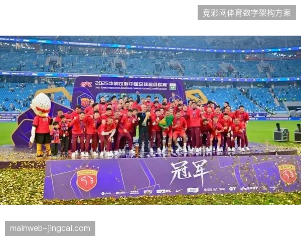 上海申花与大连英博的比赛共打入8粒进球，成为本赛季中超半程单场进球数最多的比赛